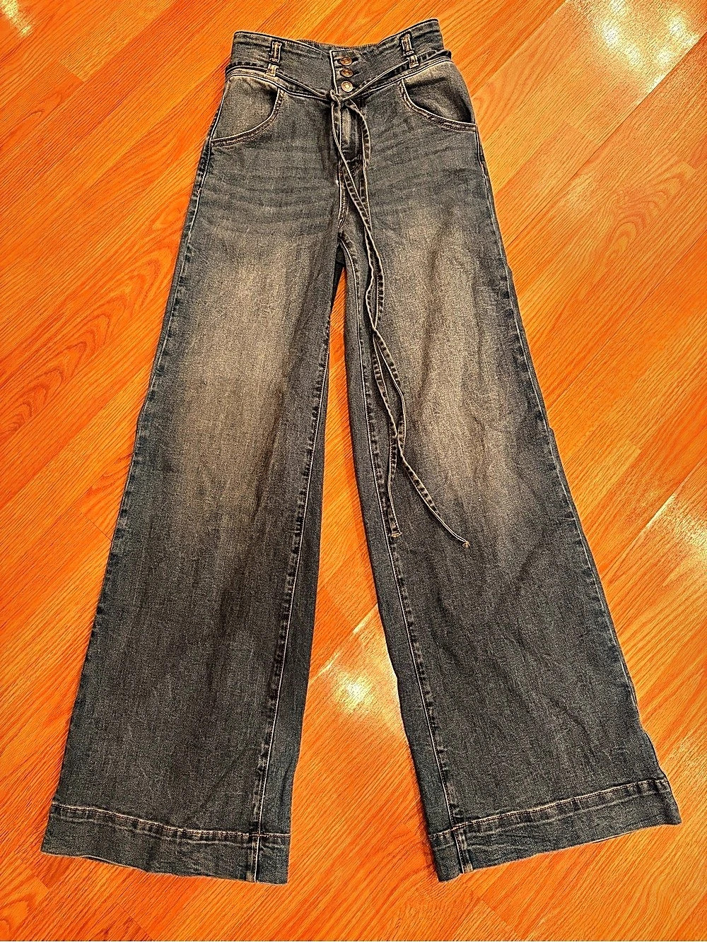 Shyanne Women's Medium Wash High Rise Belted Trouser Wide Jeans Wide Leg Denim
